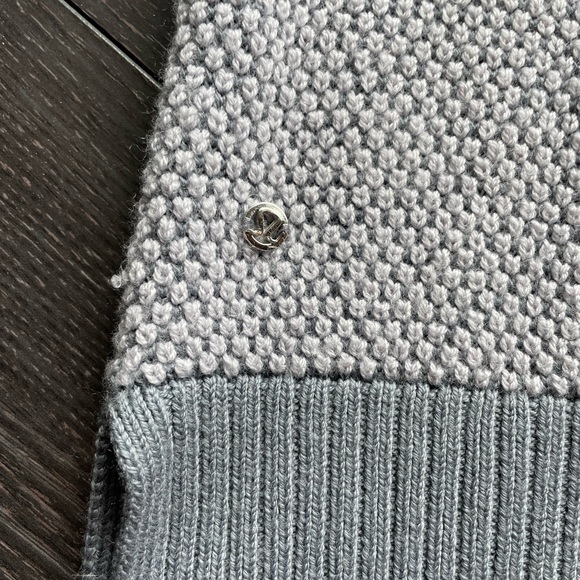 $148 Lululemon Warm and Restore Merino Wool Sweater size 2 could fit 4, sold out - Picture 4 of 7